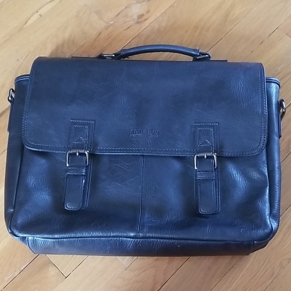 Kenneth Cole Laptop Messenger Bag - Picture 1 of 8